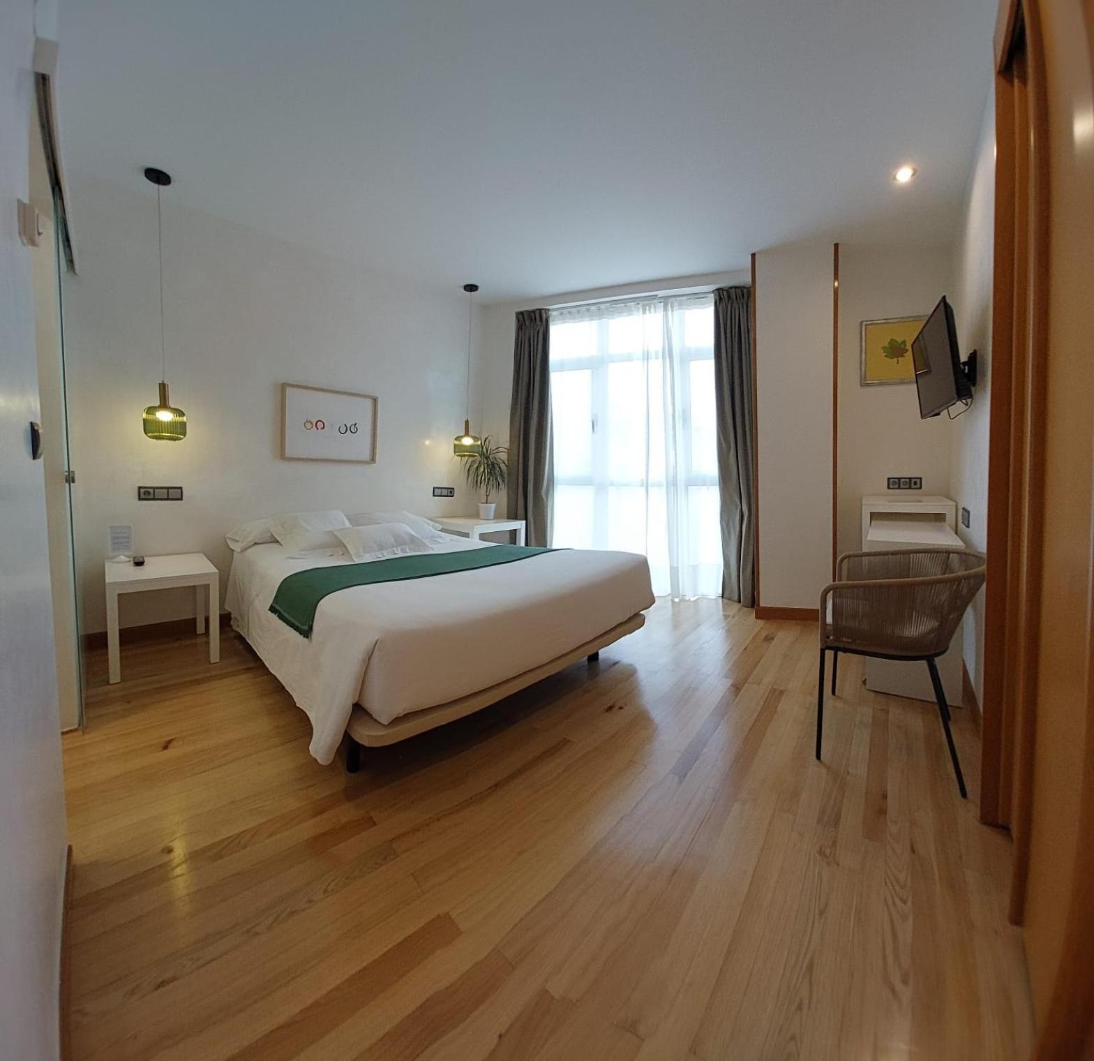 Hotel Nochendi Cangas de Onis Exterior photo